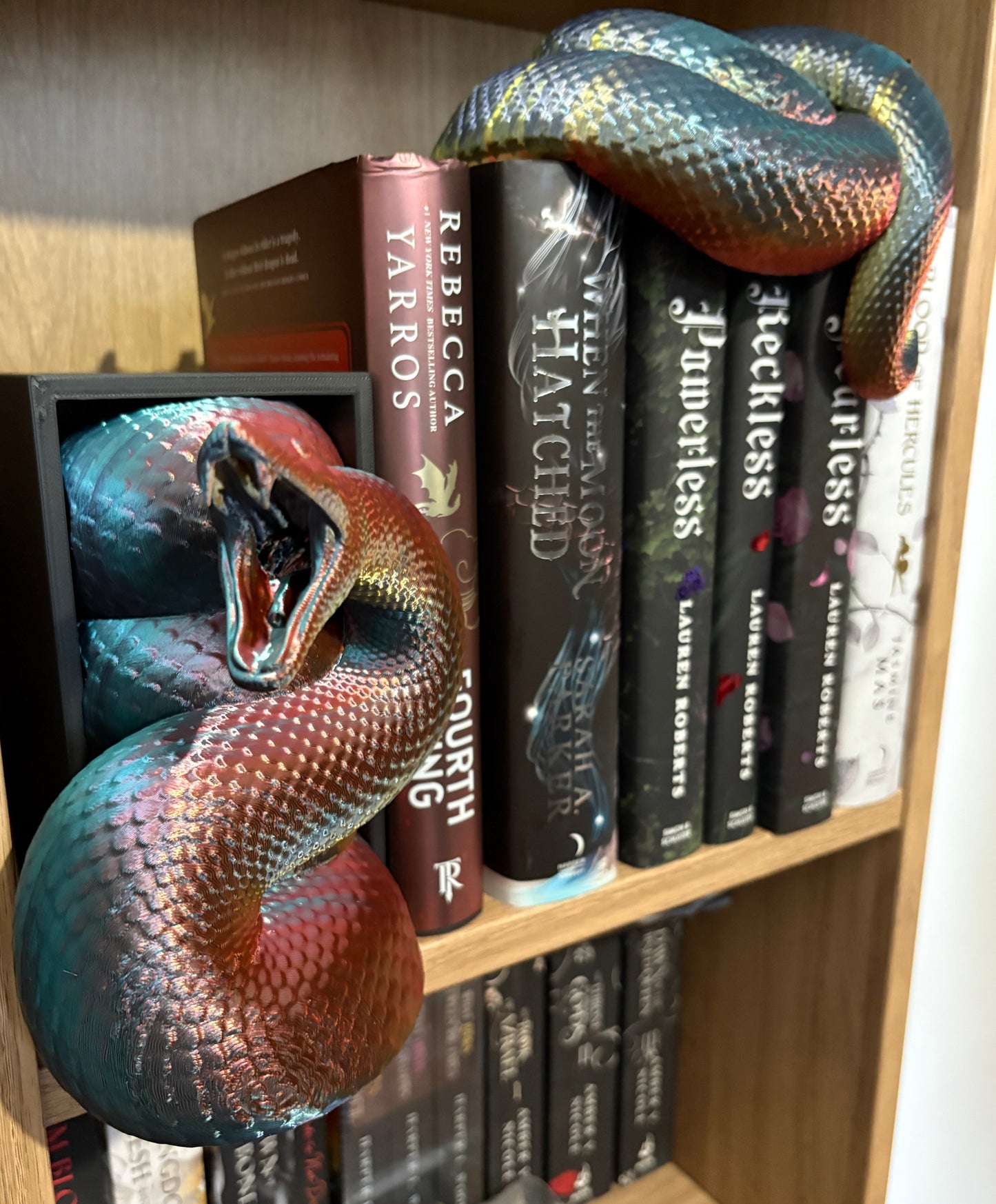 4 way colour Basilisk/Snake Book Nook (Green/Red/GoldBlack)