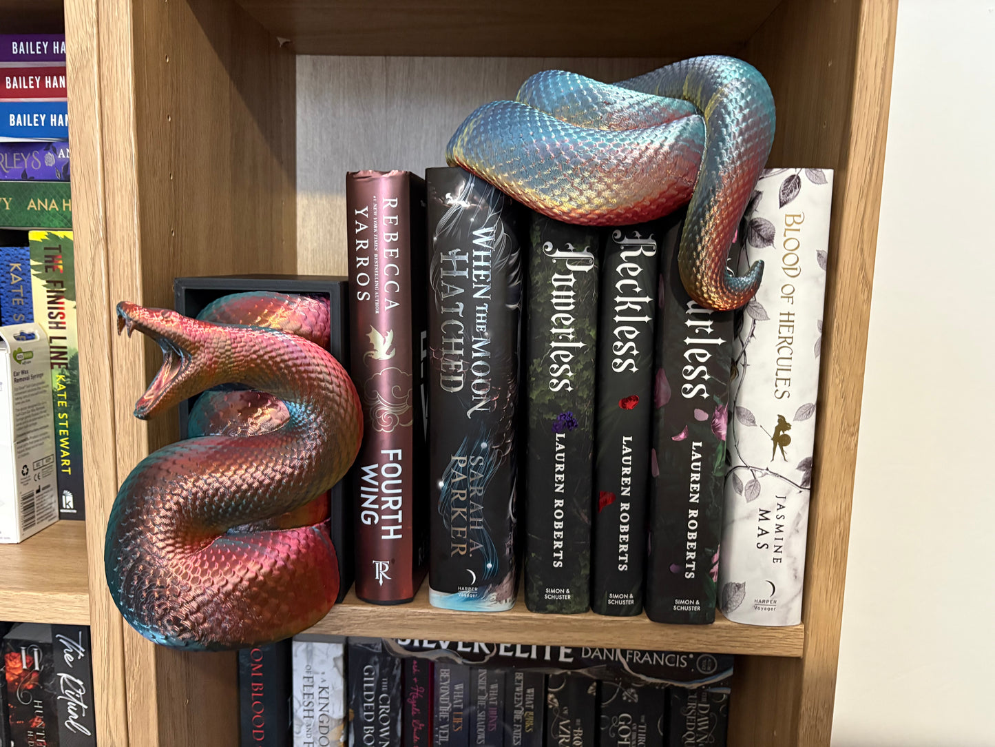 4 way colour Basilisk/Snake Book Nook (Green/Red/GoldBlack)
