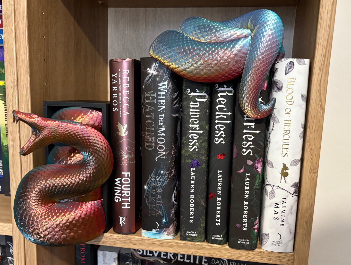4 way colour Basilisk/Snake Book Nook (Green/Red/GoldBlack)