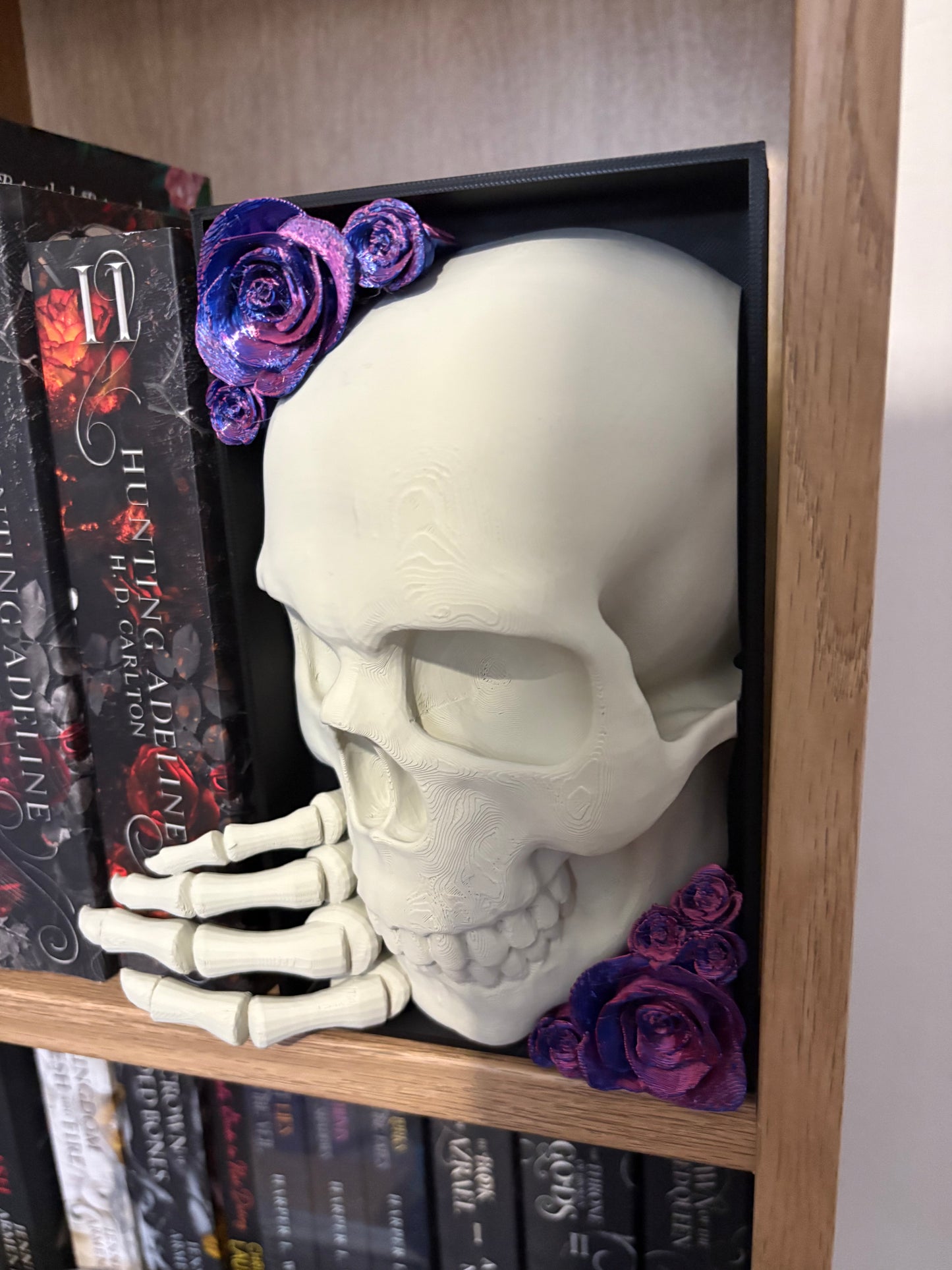 Dark Romance - Emerging Skull with 2 tone Pink/Blue roses